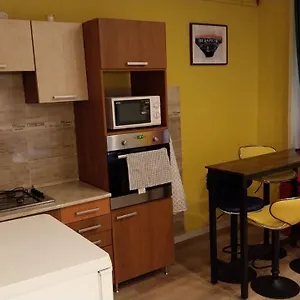  Apartman Yellow Blue